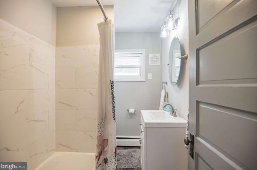 1635 Delaware St, West Deptford NJ 08066-1416 exterior