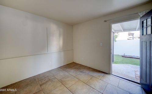 1112 Belmont Ave, Phoenix AZ 85051-6763 exterior