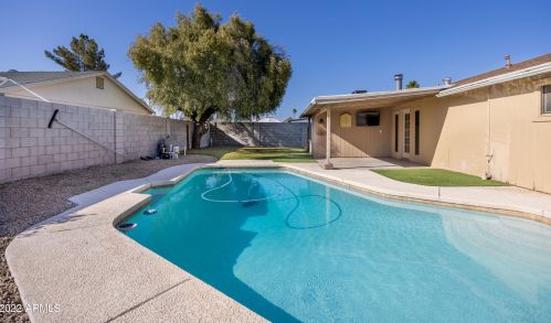 13222 37 Pl, Phoenix AZ 85050-8309 exterior