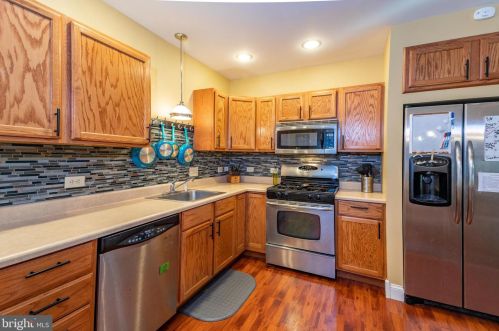 1366 Georgia Ave, West Deptford NJ 08093-1924 exterior