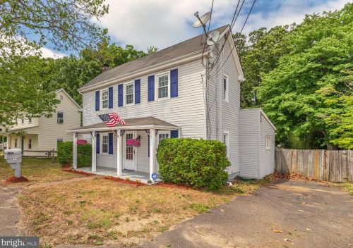 1626 Cooper St, West Deptford, NJ 08096-3768