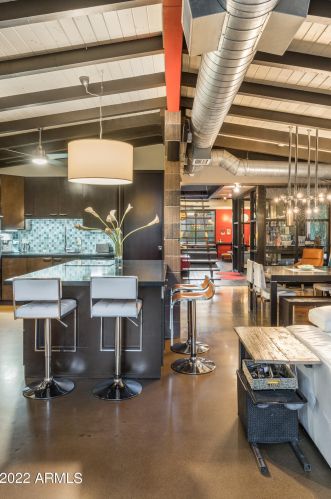 4028 45th St, Phoenix AZ 85044-6060 exterior