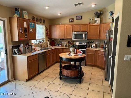 1737 Beverly Rd, Phoenix, AZ 85042-6871