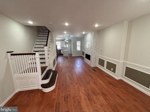 5810 Camac St, Philadelphia PA 19141-4123 exterior