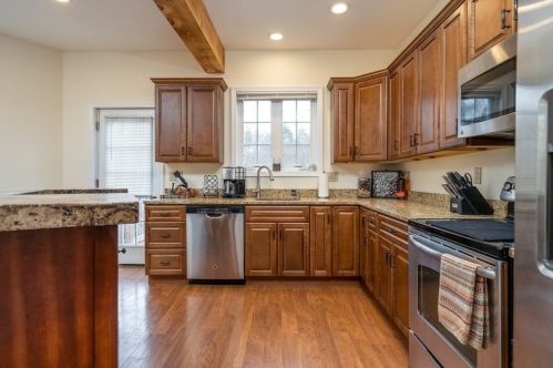 23 Russellville Rd, Montgomery MA 01085-1187 exterior