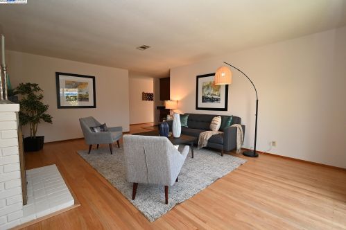 14297 Tiburon Rd, San Leandro CA 94577-6536 exterior