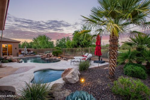 22843 54th St, Phoenix AZ  85054-7199 exterior