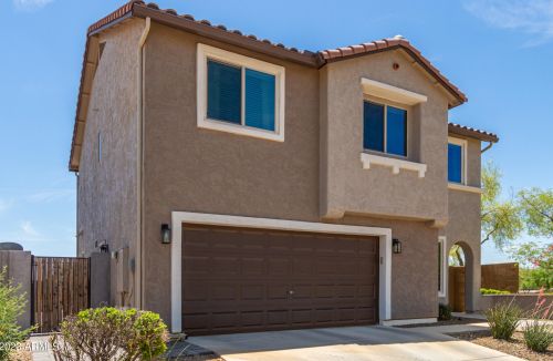 1735 Desperado Way, Phoenix AZ  85085-6329 exterior