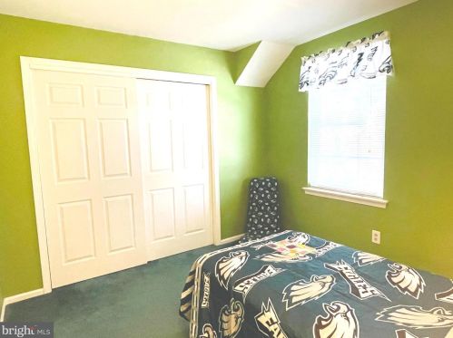 26 Tattersall Dr, West Deptford NJ 08051-1712 exterior