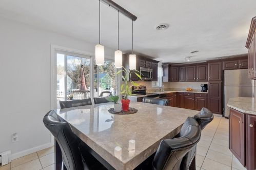 54 Apple Blossom Ln, Taunton MA 02780-4718 exterior