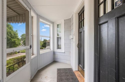 38 Kent St, Quincy, MA 02169-6411