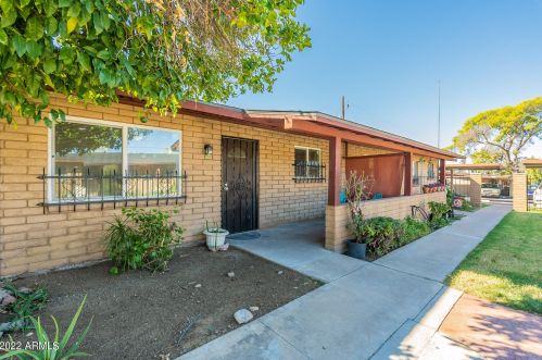 6733 16th St, Phoenix AZ  85016-1054 exterior