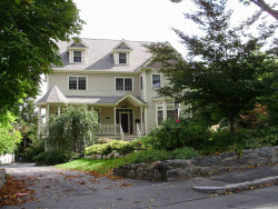 94 Highland St, Newton, MA 02465-2405