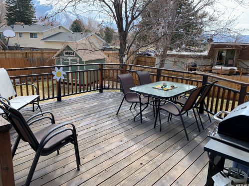 10973 Shady Dell Dr, Sandy UT 84094-5070 exterior