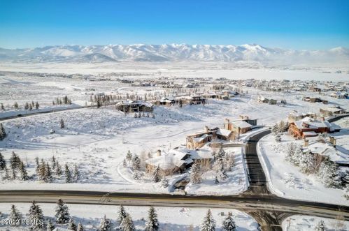 2870 Westview Trl, Park City UT 84098-6342 exterior