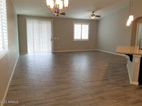 821 Constance Way, Phoenix AZ  85042 exterior