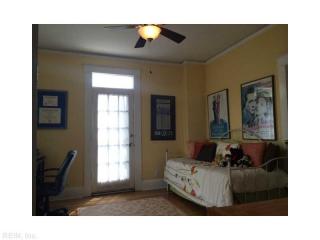 3916 Gosnold Ave, Norfolk VA  23508-2916 exterior