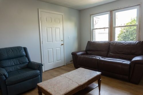 201 Pearce St, Fall River MA 02720-2646 exterior