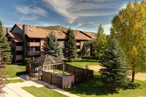 6821 2200, Park City UT  84098-8202 exterior