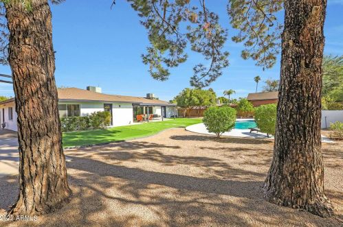 4233 Cholla St, Phoenix AZ  85029-3801 exterior