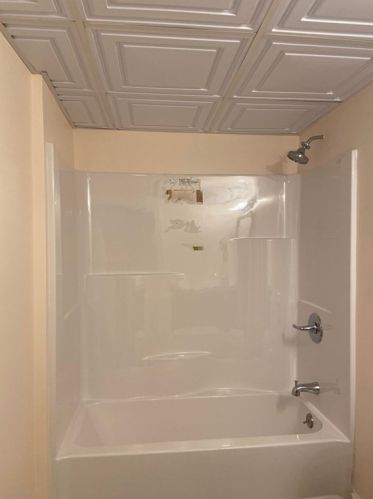 12 Lyon St, Worcester MA 01604-3622 exterior