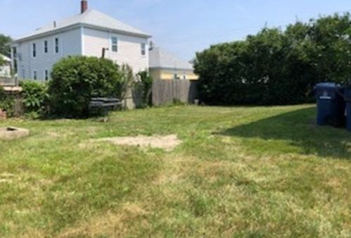 43 Oaklawn St, New Bedford MA  02744-1418 exterior