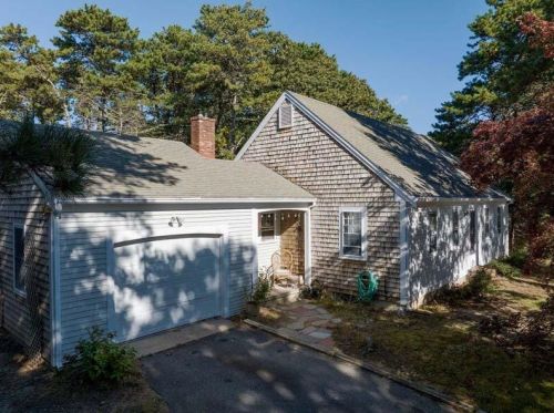 175 Country Ln, Eastham, MA 02642-3357
