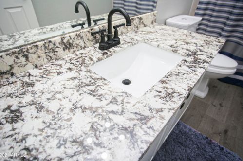 35318 31st Dr, Phoenix AZ  85086-2127 exterior