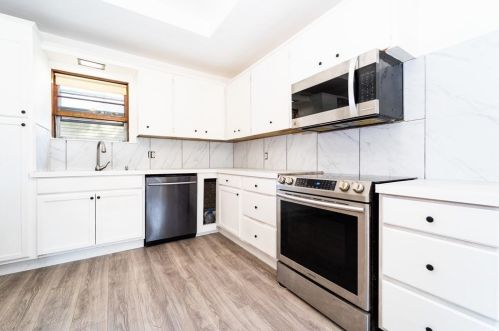 73 Tremont St, Taunton MA 02780-3083 exterior