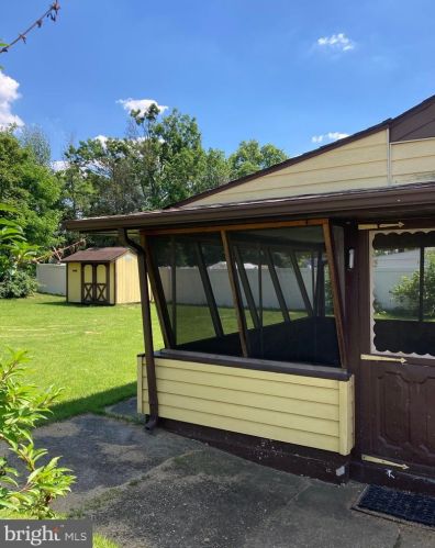 124 Military Dr, West Deptford NJ 08063-1507 exterior