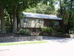 736 Dedham St, Newton, MA 02459-3313