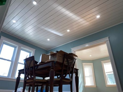 9 Orient St, Worcester MA 01604-2951 exterior