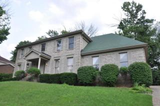 8312 Lacevine Rd, Louisville KY  40220-5604 exterior