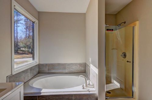 254 Hillandale Dr, Stockbridge GA 30281-3048 exterior