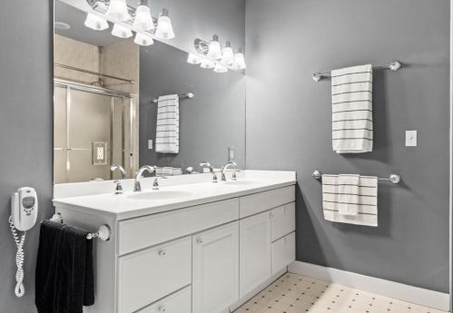 20 Phillips Ave, Rockport MA  01966-1144 exterior