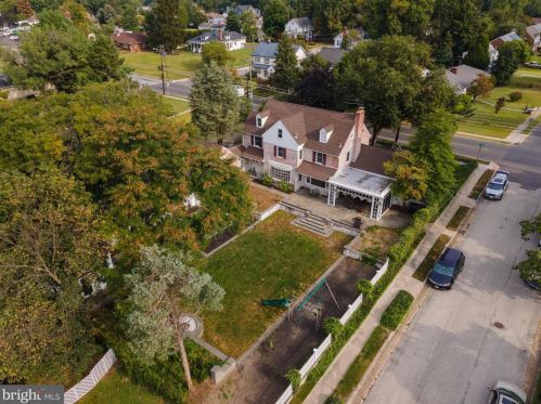 605 Delaware St, West Deptford NJ  08096-1576 exterior