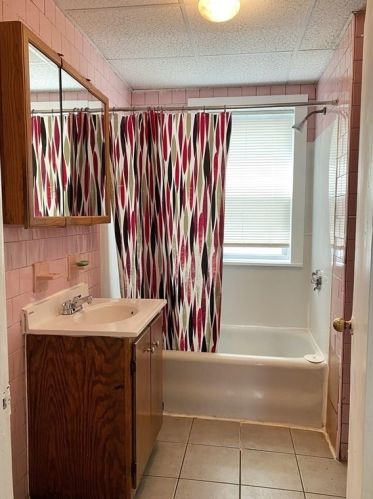 181 Ashley Blvd, New Bedford MA 02746-1751 exterior