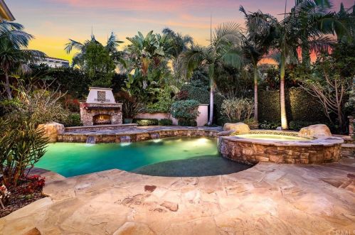 17 Buellton, Irvine CA 92602-2032 exterior