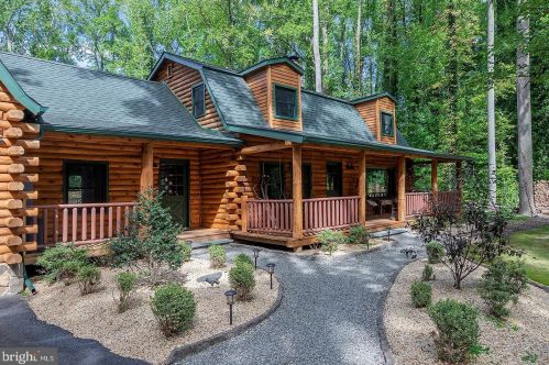 20 Springhill Rd, West Deptford, NJ 08051-1602