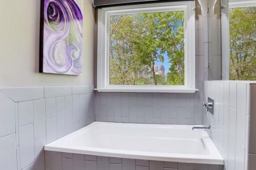 17 Highland Park Ln, Atlanta GA 30306-3447 exterior