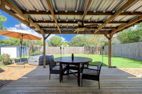 7027 Buchanan Dr, Richmond TX 77469-5968 exterior