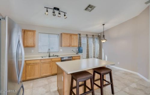 16630 45th St, Phoenix AZ 85050-8560 exterior