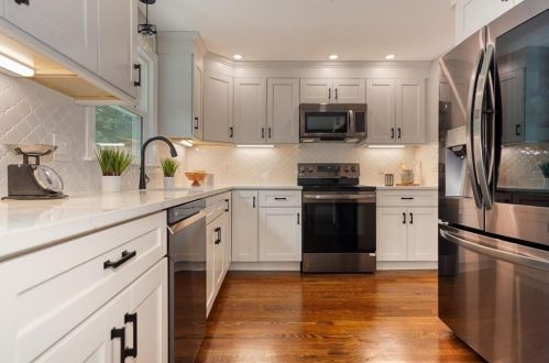 14 Harvard Ave, Burlington MA  01803-1336 exterior