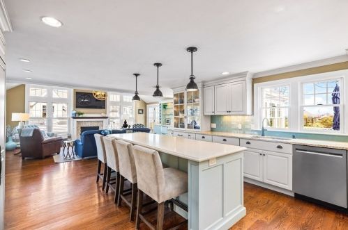 17 Bel Air Rd, Hingham MA 02043-1210 exterior