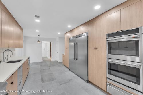 722 Green Valley Rd, Jackson Twp NJ  08527-2942 exterior