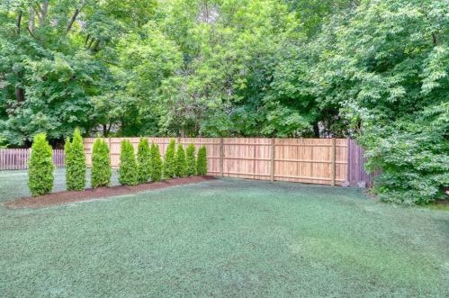 42 Margaret St, Arlington MA 02474-8825 exterior