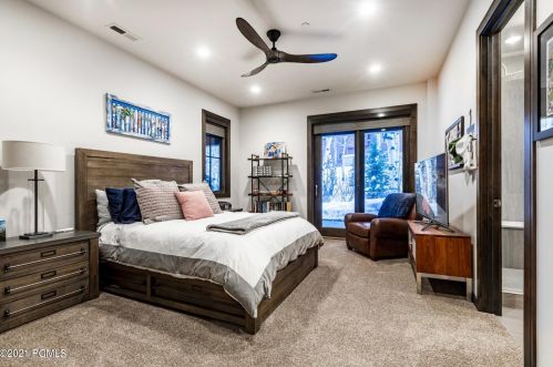 2424 Iron Mtn Dr, Park City UT 84060-6559 exterior