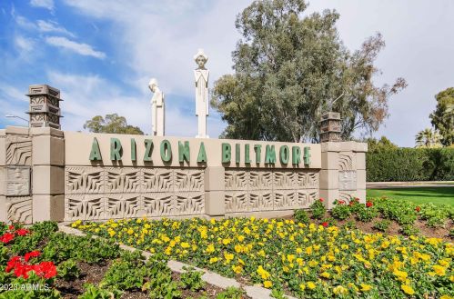 5327 26th St, Phoenix AZ 85032-8017 exterior