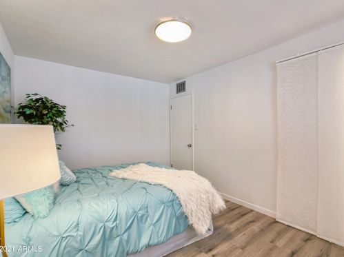 2725 Alice Ave, Phoenix AZ 85021-4112 exterior