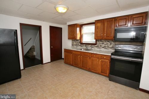 218 Adams St, West Deptford NJ  08066-1307 exterior